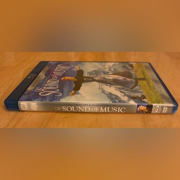 🔥BOGO // The Sound of Music (1965) 45th Anniversary Ed. Blu-Ray & DVD 3-Disc Set - Picture 3 of 6